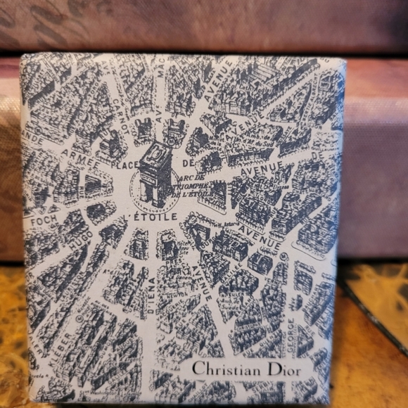 DIOR LOCK AND KEY - Picture 2 of 2